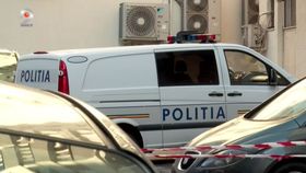 La doar 13 ani, o fată a fost violată chiar de către mama adoptivă! Abuzurile s-au repetat timp de 5 luni